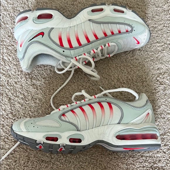 Men’s Nike Tailwind IV - Picture 1 of 8